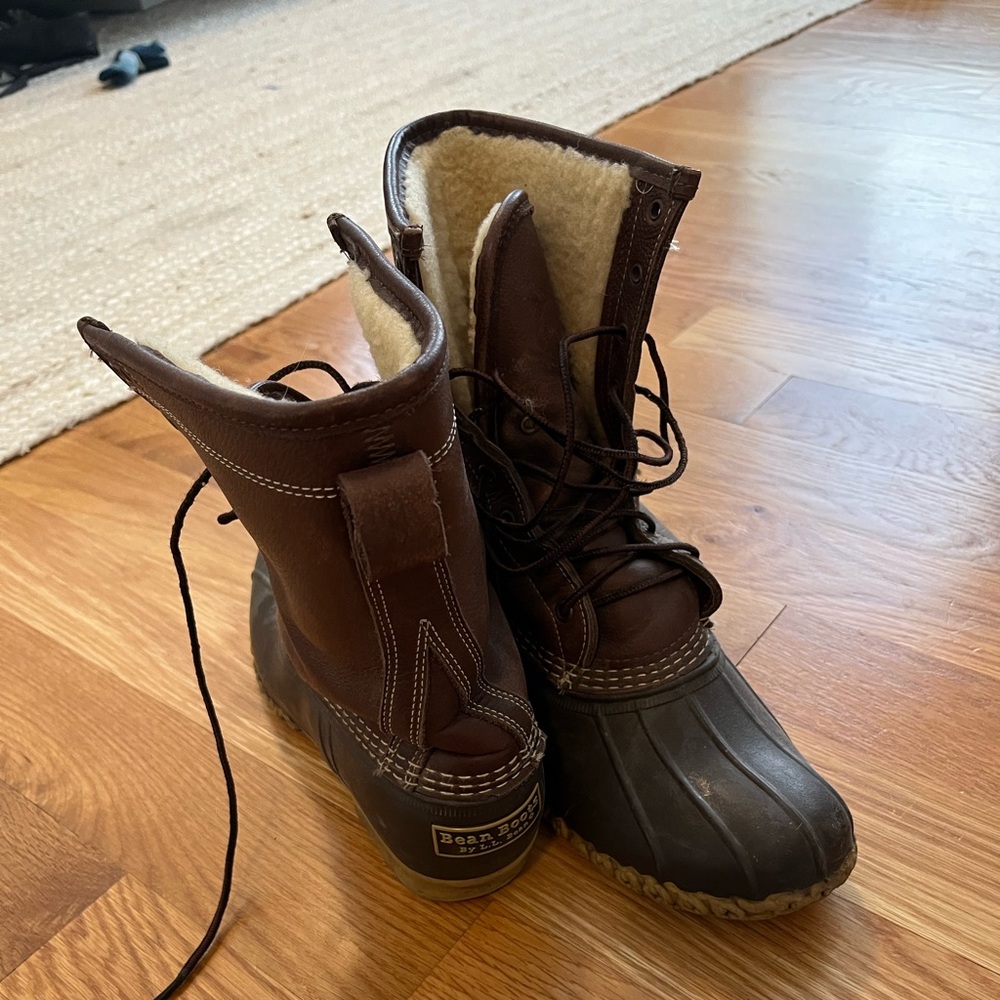 Bean boots